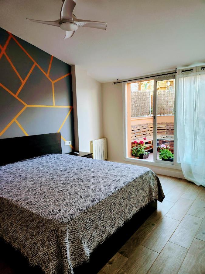 Estudio Con Terraza Badalona Hotel Luaran gambar