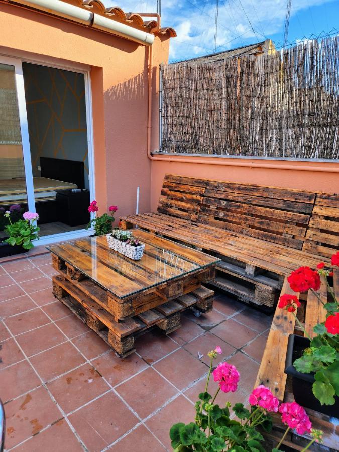 Estudio Con Terraza Badalona Hotel Luaran gambar