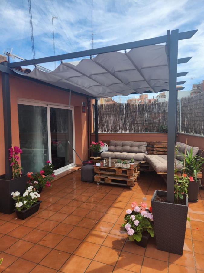 Estudio Con Terraza Badalona Hotel Luaran gambar