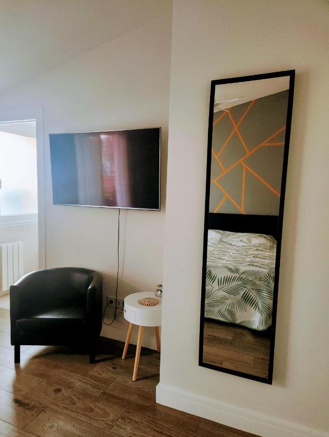 Estudio Con Terraza Badalona Hotel Luaran gambar