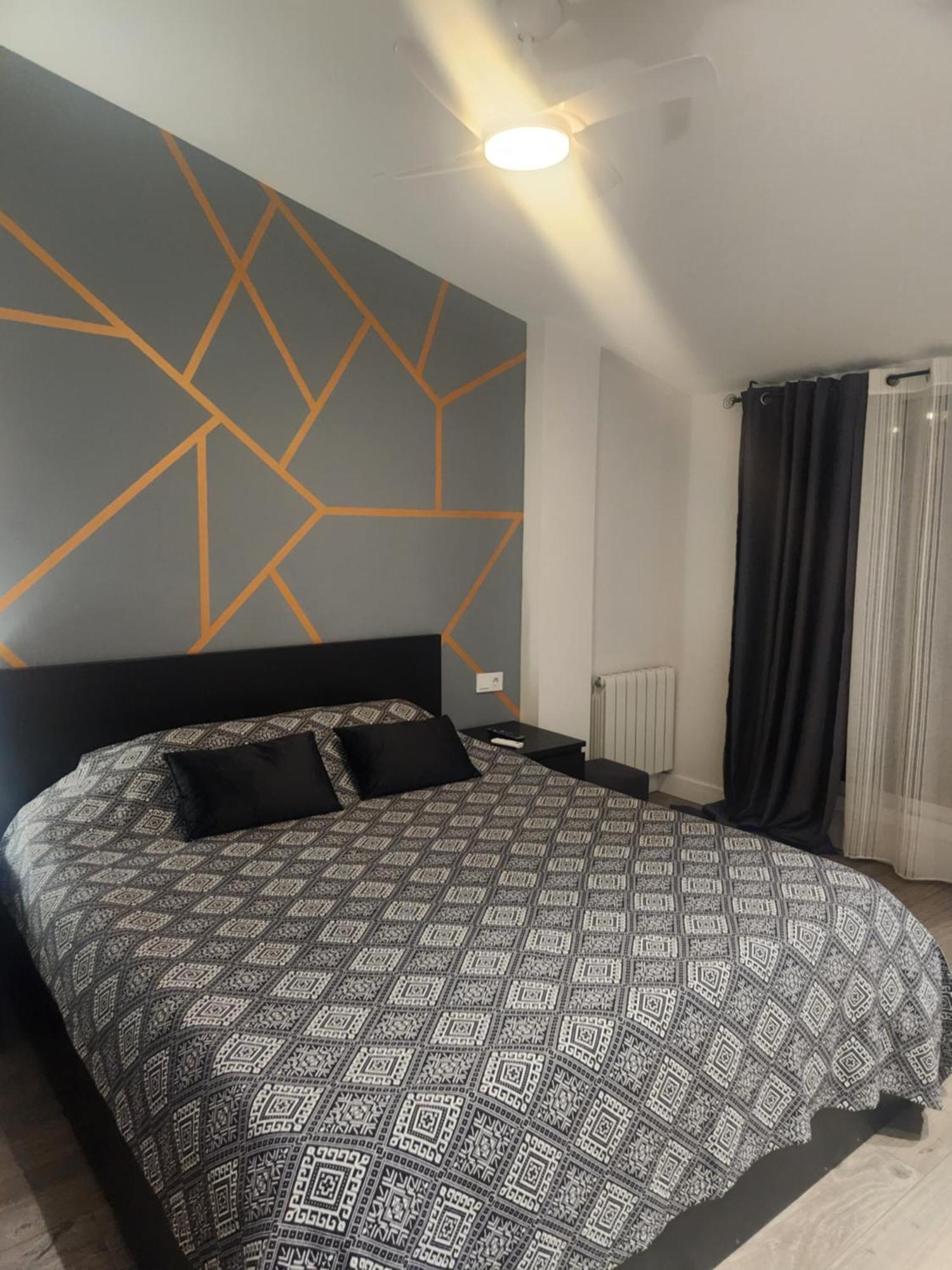 Estudio Con Terraza Badalona Hotel Luaran gambar