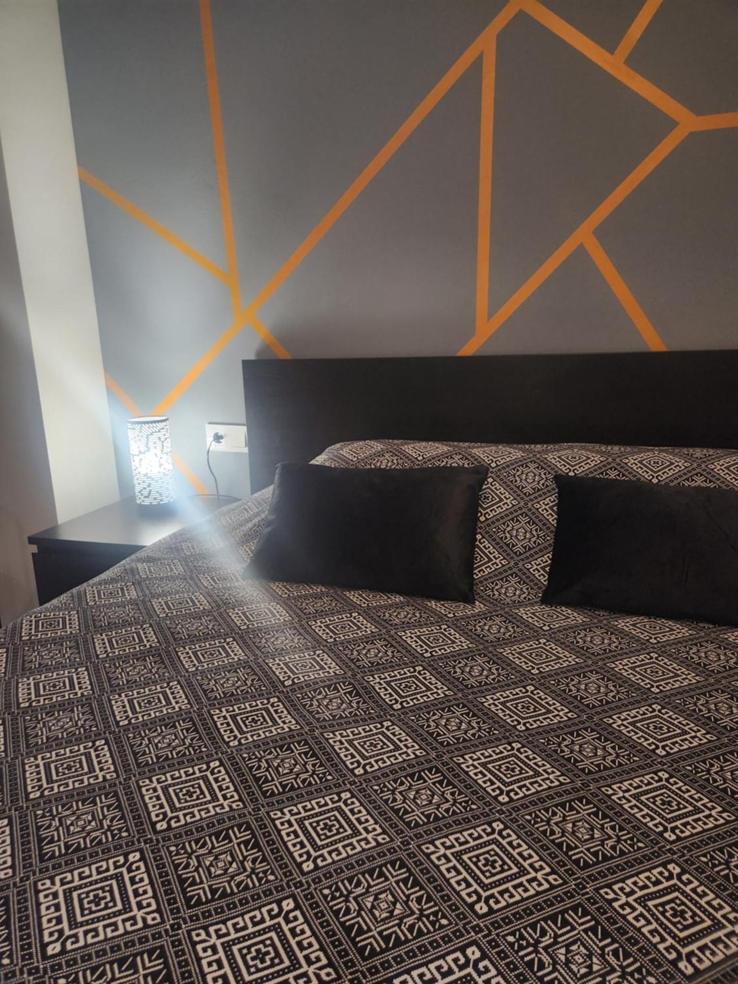 Estudio Con Terraza Badalona Hotel Luaran gambar